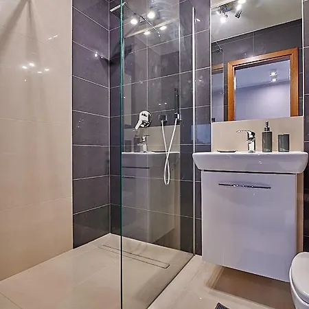 Lipowa Apartment *